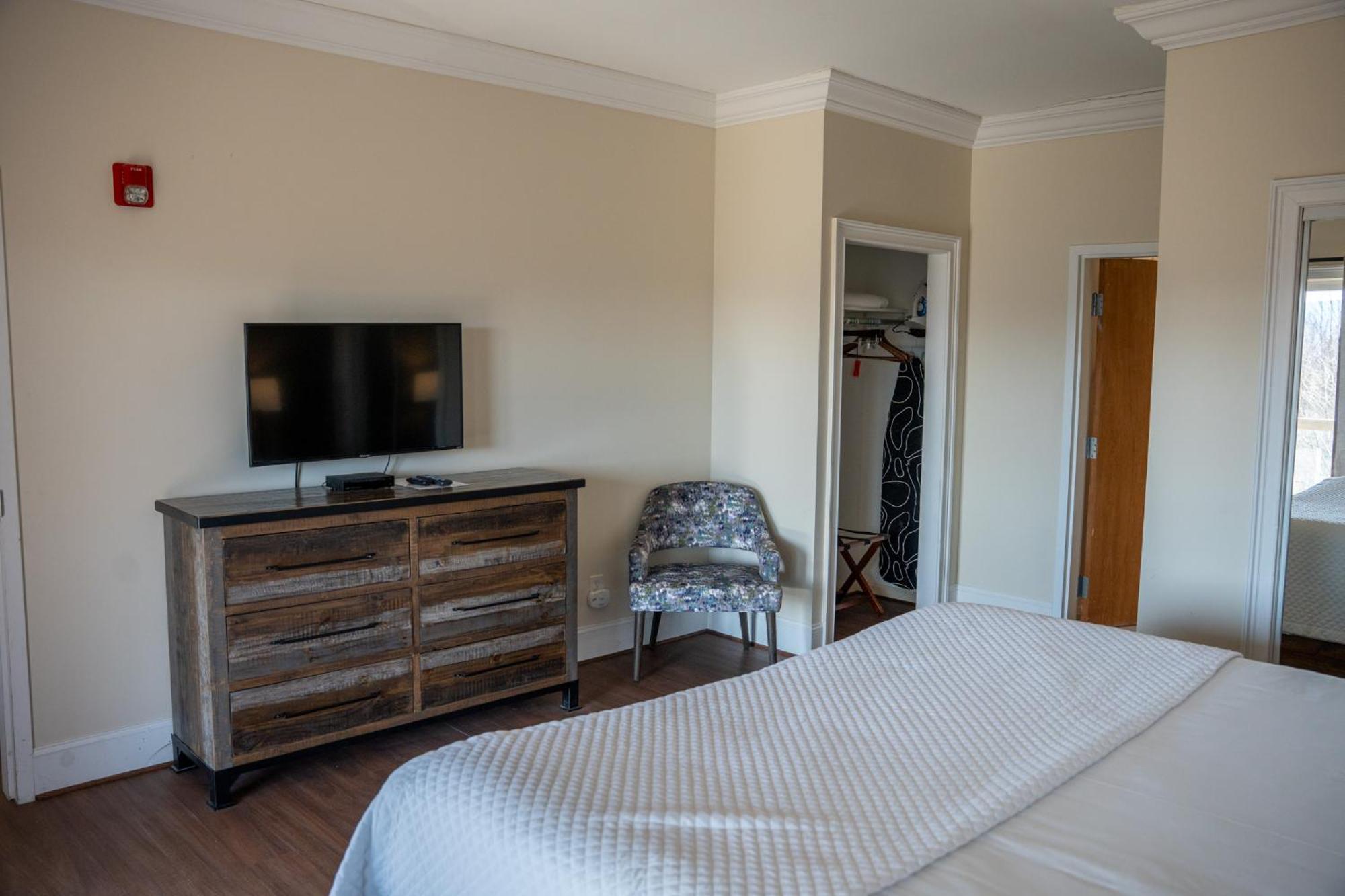 Inn At Crestwood 분 외부 사진